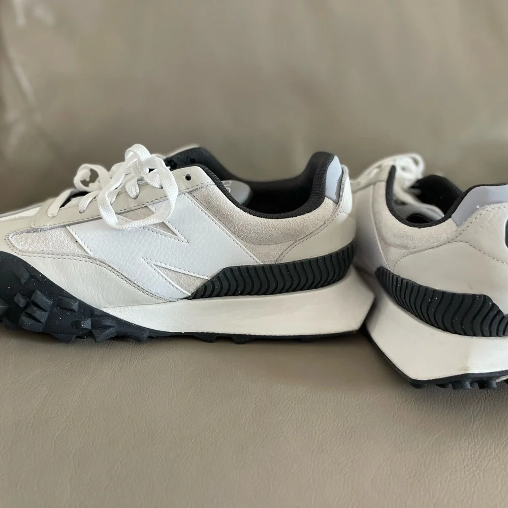 Brand NEW!! New Balance Figs Athletic Shoes, 8 women/6.5 men - Picture 12 of 12